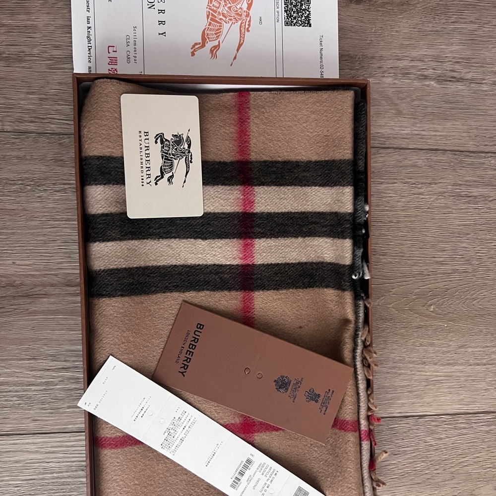 Burberry check scarf